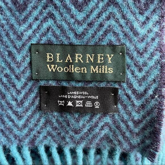 Blarney Woolen Mills Blue Purple Wool Fringe Warm Cozy Scarf - Picture 7 of 7